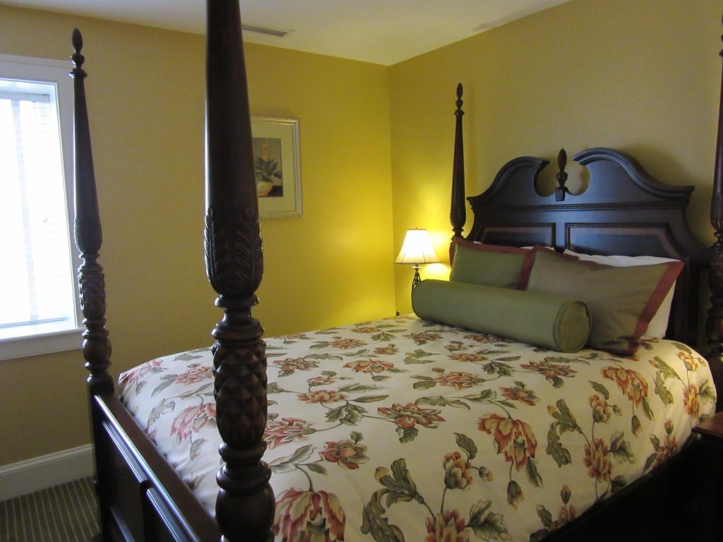 The Lodge Alley Inn Чарлстон Екстер'єр фото